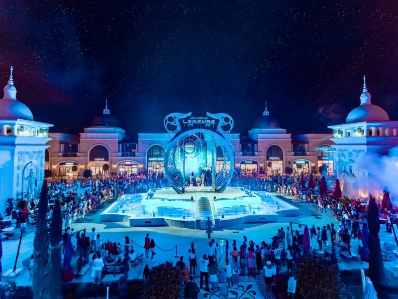 Land Of Legends Night Show