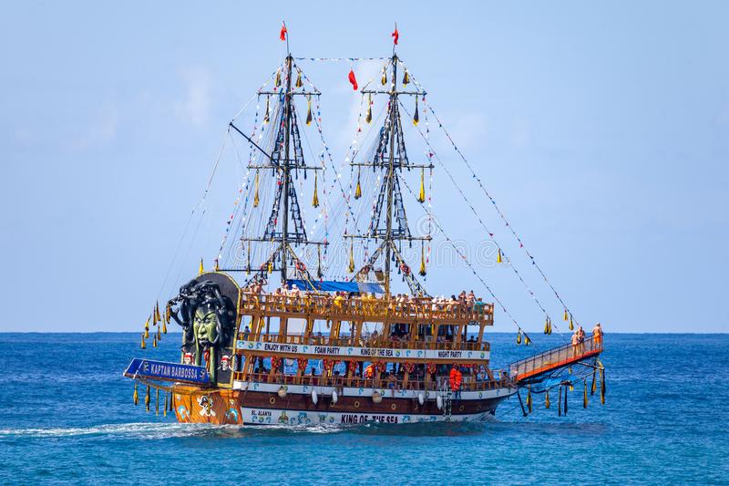 Alanya Boat Trip with BBQ Lunch and Soft Drinks gallery 2