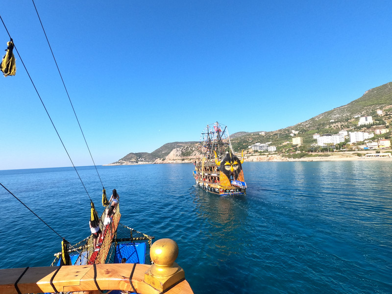 Alanya Boat Trip with BBQ Lunch and Soft Drinks gallery 6